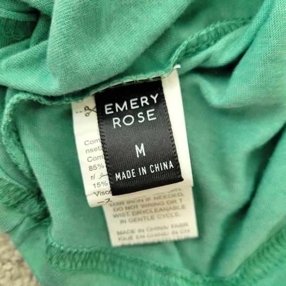 ✨EMERY ROSE Notched Neckline Petal Sleeve Tee✨ - Picture 4 of 4